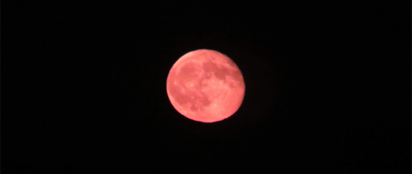 red-hued moon